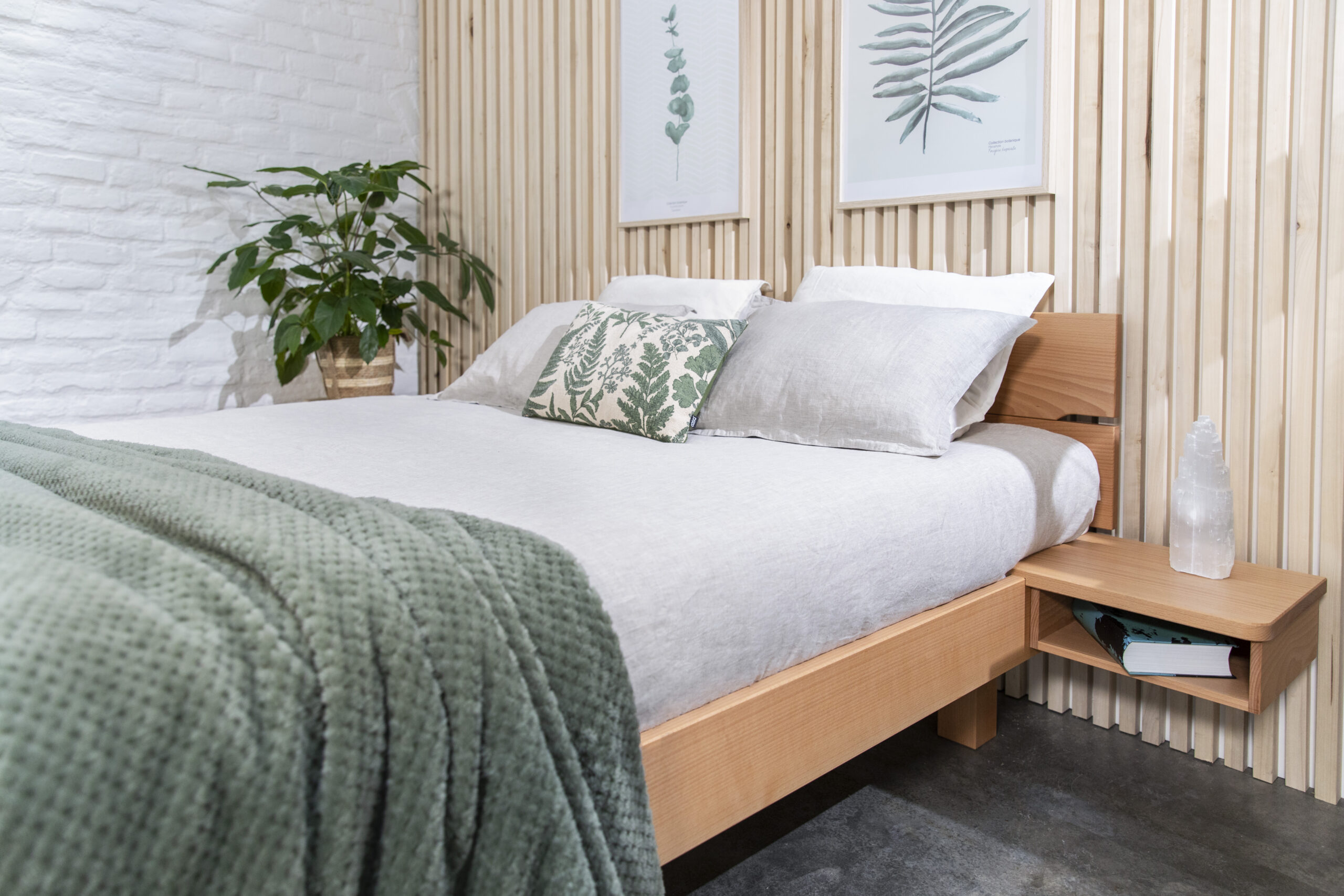 lit en bois artisanal